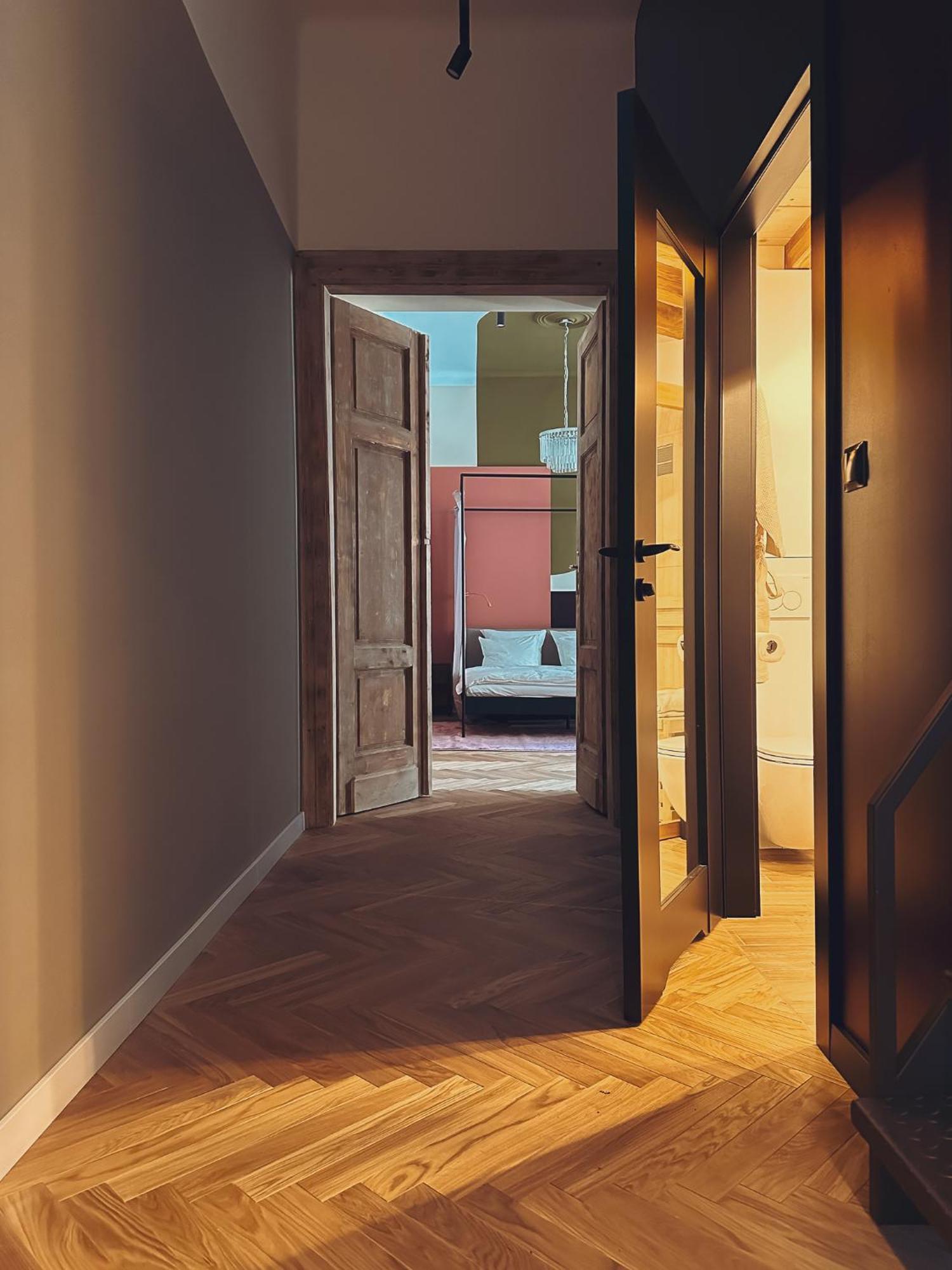 Апартаменты Quiet Luxury On Florianska Краков Экстерьер фото